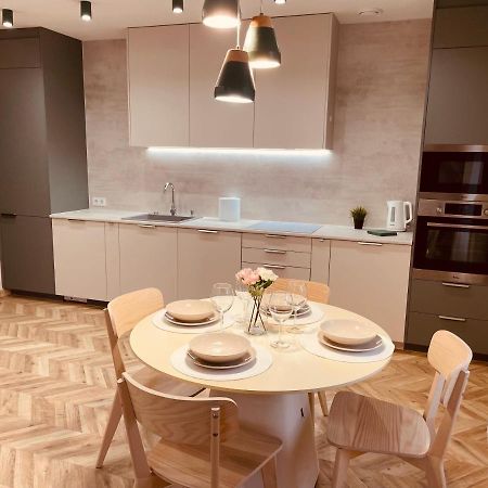 Kobiela Apartments Family Delux Ktw City Center Катовице Екстериор снимка