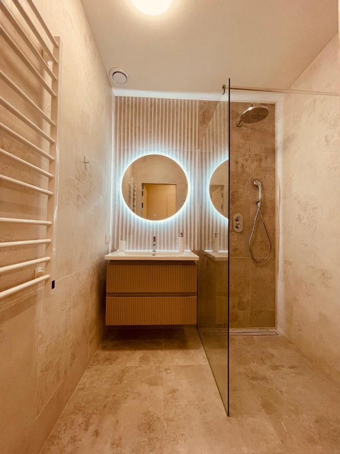 Kobiela Apartments Family Delux Ktw City Center Катовице Екстериор снимка