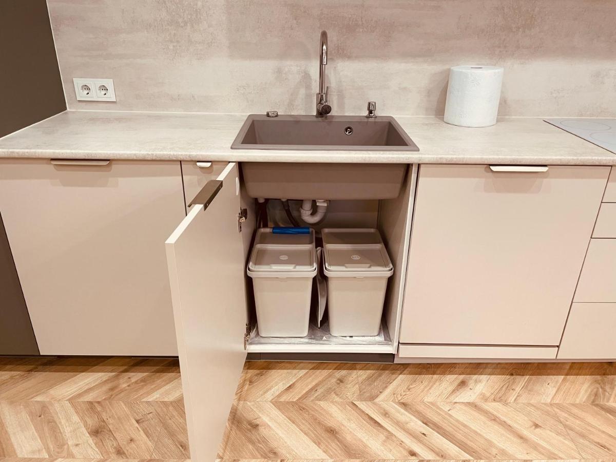 Kobiela Apartments Family Delux Ktw City Center Катовице Екстериор снимка