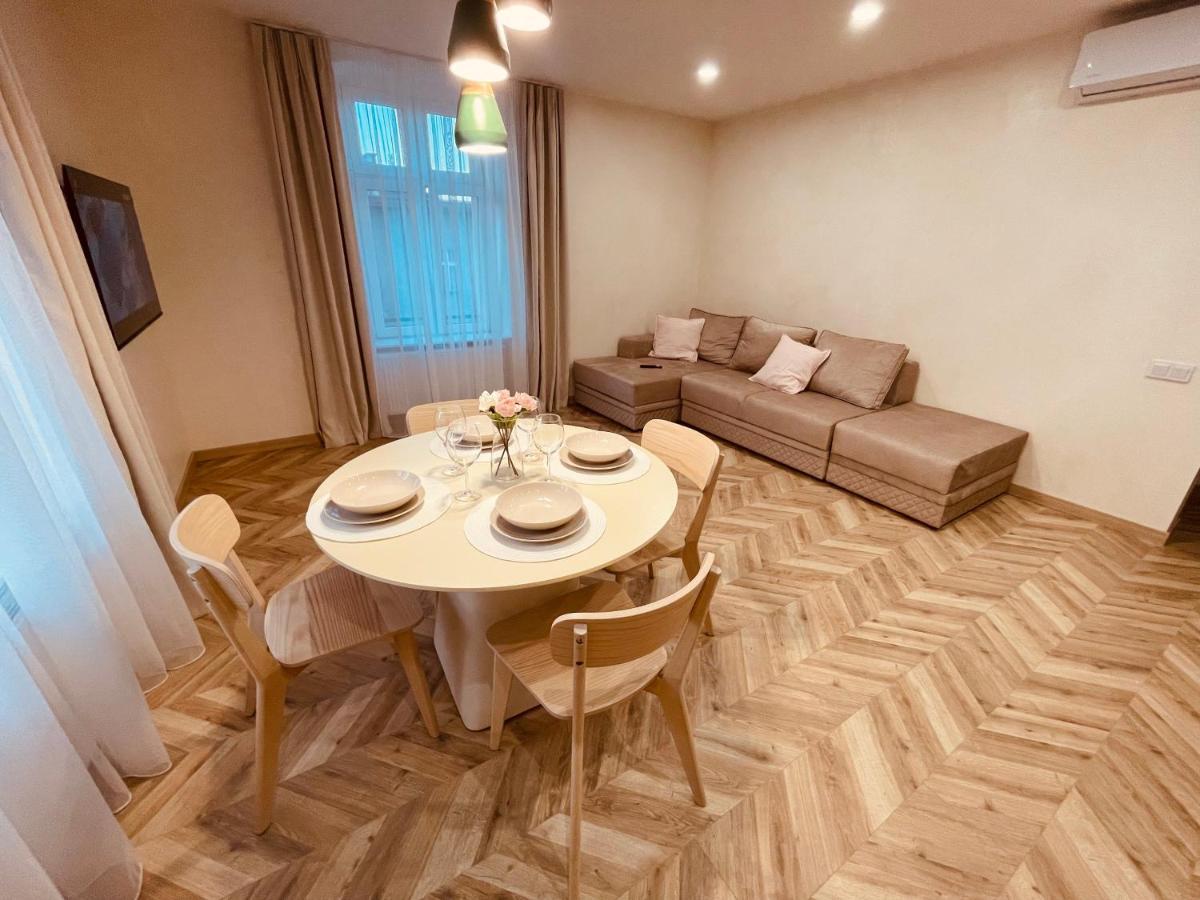 Kobiela Apartments Family Delux Ktw City Center Катовице Екстериор снимка