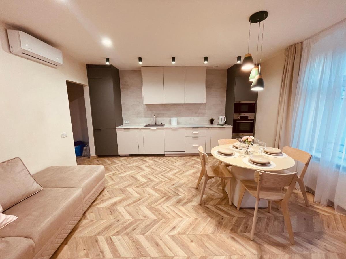 Kobiela Apartments Family Delux Ktw City Center Катовице Екстериор снимка